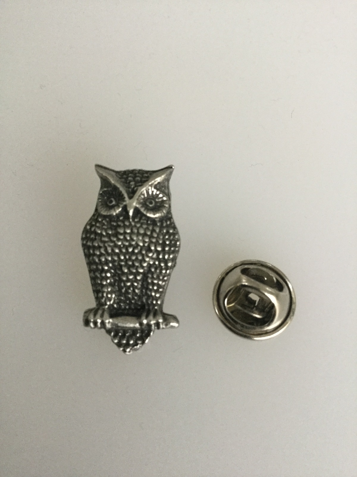 Wise Old Owl Pewter Lapel Pin Badge Handmade In UK - $7.50