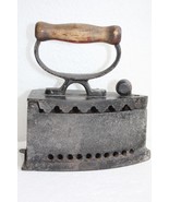 Antique Primitive Cast Iron Charcoal Sad Iron Wood Handle Home Bar Decor - £62.86 GBP