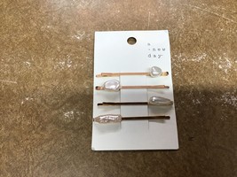 Irregular Shape Pearl Charm Bobby Pin Set - A New DayGäó Ivory - $7.00