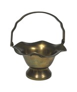 Vintage Solid Brass Basket 6&quot; Scalloped Edge Classic Decorative Home Decor - $243.89 MXN
