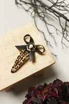 Luxurious Barrette Ribbon Flower and Chain Hair Pin Hair Accessories - £12.78 GBP