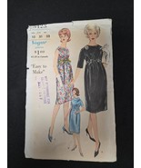 Vogue Sewing Pattern #5423 Dress Size 10 Bust 31 Hip 33 1960s Vintage Cut - $182.01 MXN
