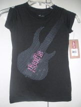 Levi's Girls SIZE- 5 black  T-shirt NWT - $11.29