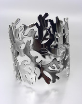 UNIQUE Antique Gun Metal Coral Motif Cuff Bracelet - £15.17 GBP