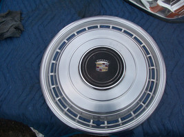 1979 COUPE DEVILLE WHEEL COVER SCRATCHD OEM USED CADILLAC PART DEVILLE F... - £73.53 GBP