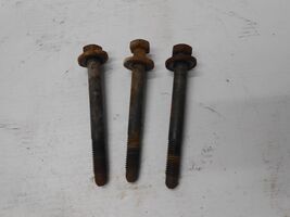 2004 GMC Yukon Steering Gear Box Bolts - $547.38 MXN