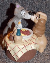 Disney Lady &amp; The Tramp Italian Dinner Scene PVC Figurine - £31.41 GBP