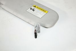 2006-2007 MAZDA MAZDASPEED 6 FRONT PASSENGER RIGHT SUNVISOR SUN VISOR J9199 image 4