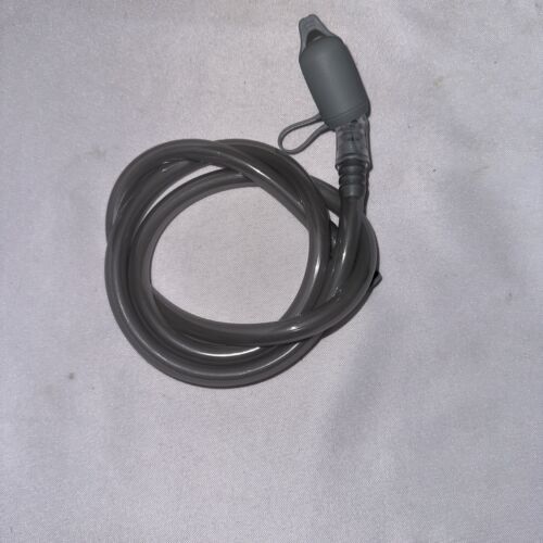 Hydration Bladder Tube Hiking Camping Hunting NEW By Outdoor Inoxto - $7.92