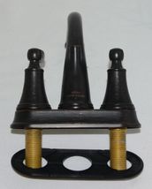 Delta 2532LFRBMPU Woodhurst 2L Centerset Lavatory Faucet Venetian Bronze image 3