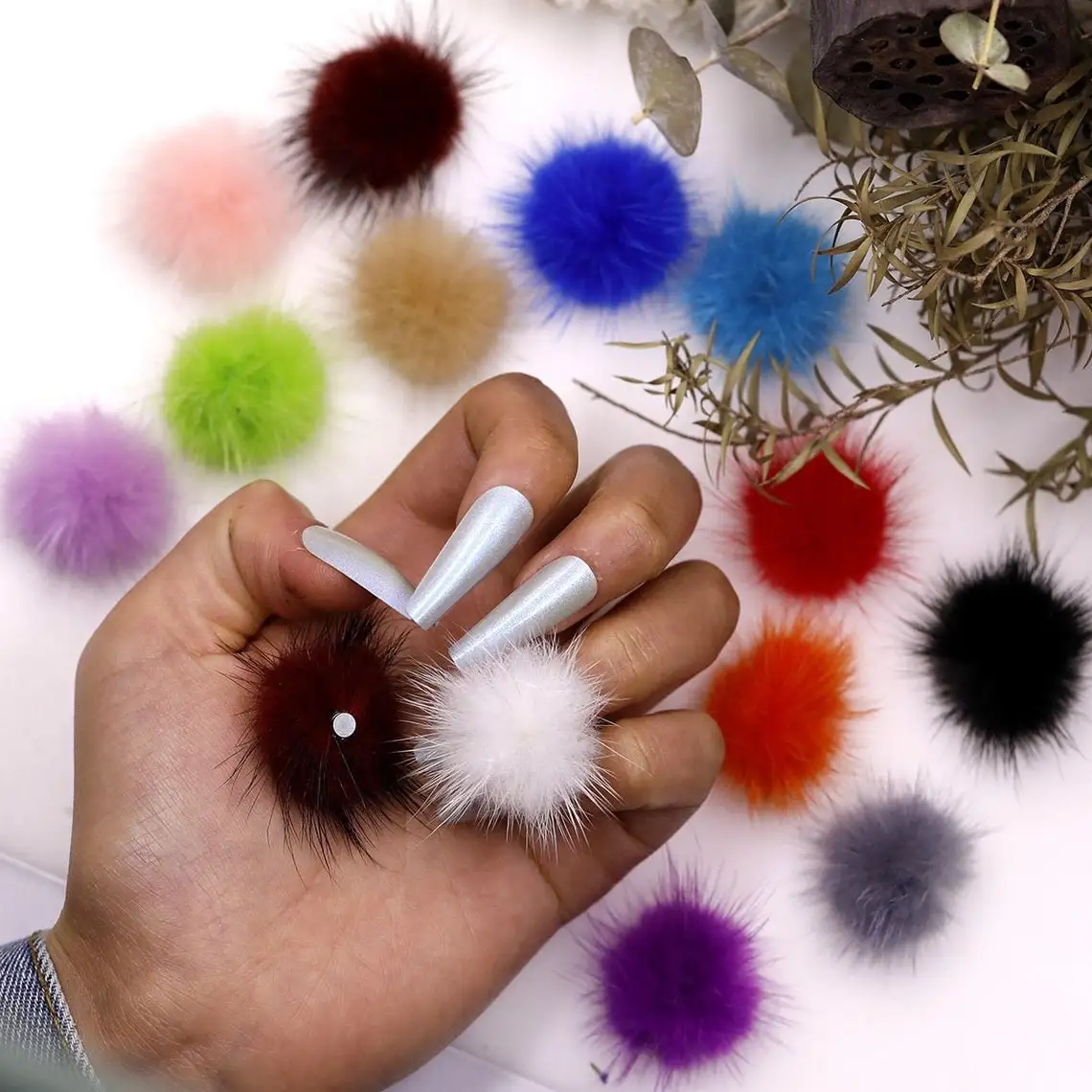 5Pcs Nail charm Magnetic Pom Pom-Detachable Nail Charm Fur Fluffy Puff Ball Cute - £9.55 GBP+