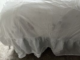 Simply Shabby Chic Twin Size  White  Bedskirt - $357.79 MXN