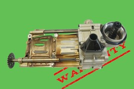 07-2010 bmw x5 e70 4.8l n62 engine motor oil fluid pump with filter housing - $150.00