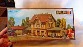 HO Scale Faller Bahnof Passenger / Freight Station Model Kit, #107 BNOS - £78.66 GBP