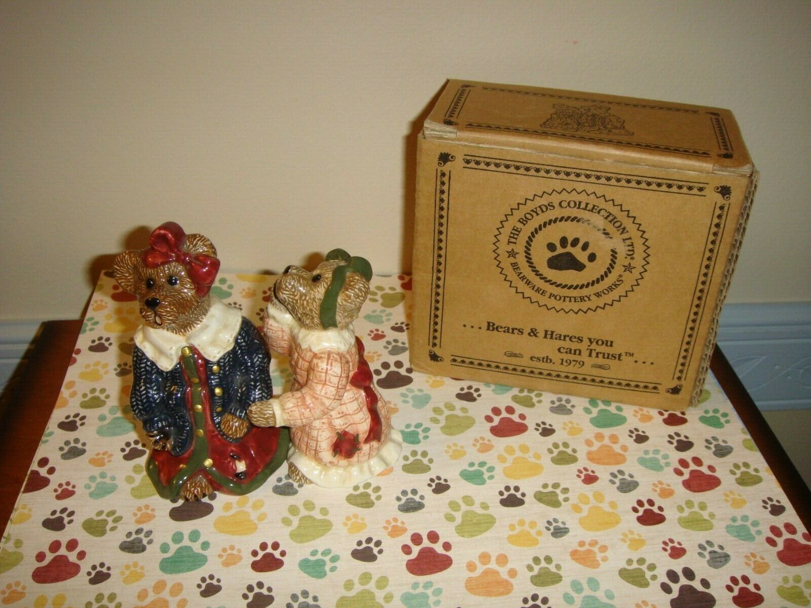 Boyds Bears Louella & Hedda The Secret, Salt & Pepper Bearwear Pottery - $19.99