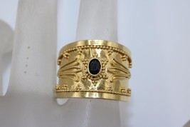Vintage 18K Yellow Gold Filigree Bead Design Blue Stone Concave Ring Size 7 1/4 - £404.10 GBP