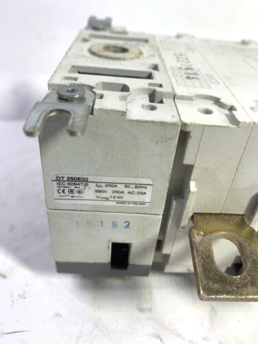 Used ABB OT250E03 Disconnect Switch 3-Pole Base Mounted Front Operated Item image 6