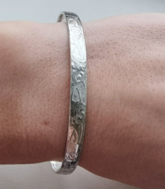 Taxco Mexican 925 Sterling Silver Flower Bangle Bracelet 8.75 Inch - £38.50 GBP