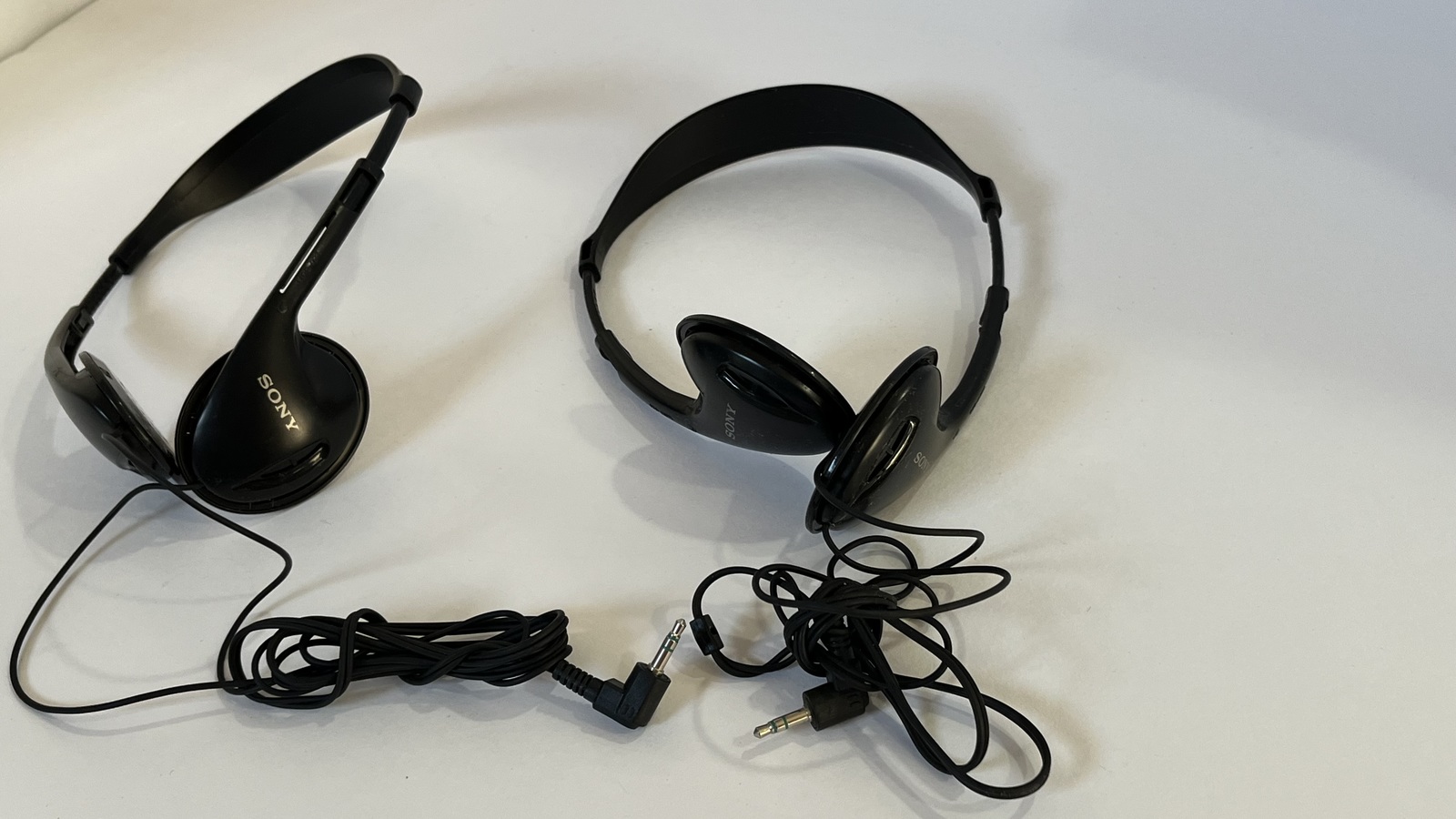 LOT of 2 Sony Adjustable Headphones Walkman MP3 Ipod - Tested - £26.50 GBP