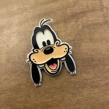 VTG Goofy Disney Pin Plastic - £5.66 GBP