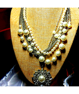 Explicit pearl and rhinestone necklace - $514.52 MXN