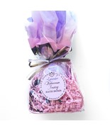Lavender Buttercream Frosting Bath Bomb with Organic Coconut Oil - €7,61 EUR