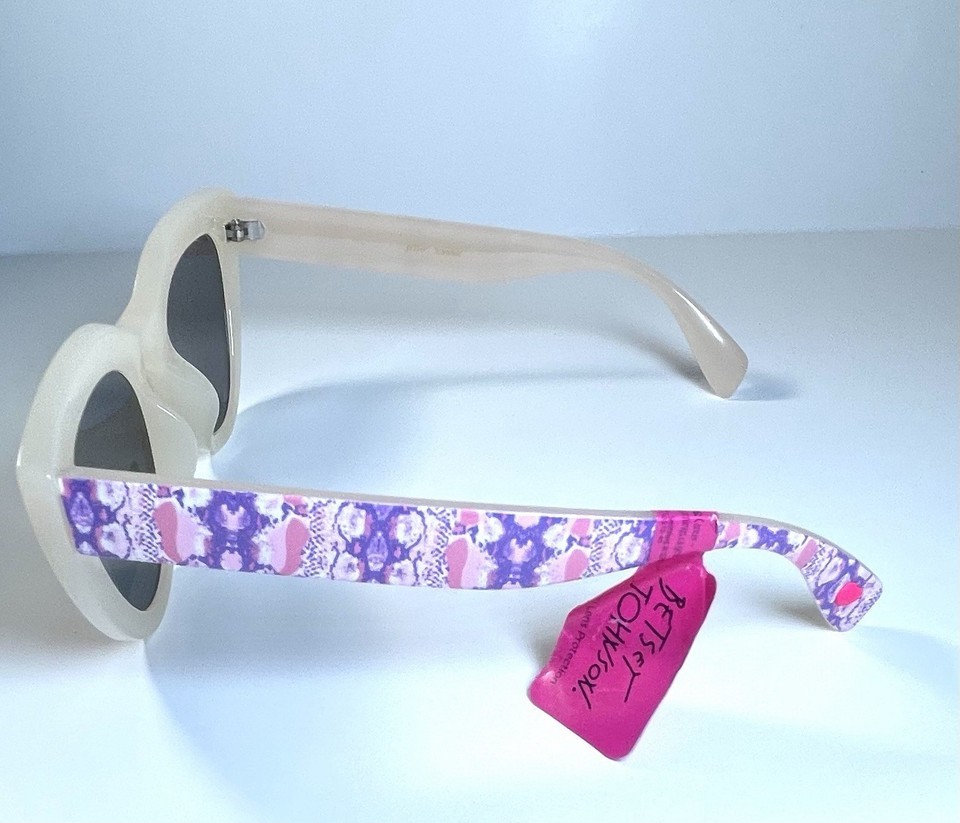 NEW BETSEY JOHNSON Cat Eye Ivory Purple Rhinestone Lace BJ 104 Sunglasses + Case Item image 3