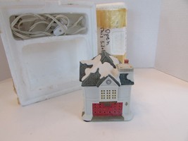 Hawthorne Village Firehouse Stockbridge  Lighted Building &amp; Cord COA As Is - $239.50 MXN