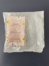 Marc Jacobs Daisy Eau So Fresh EDT Eau de Toilette 0.04 oz / 1.2 ml -e000 - $109.46 MXN