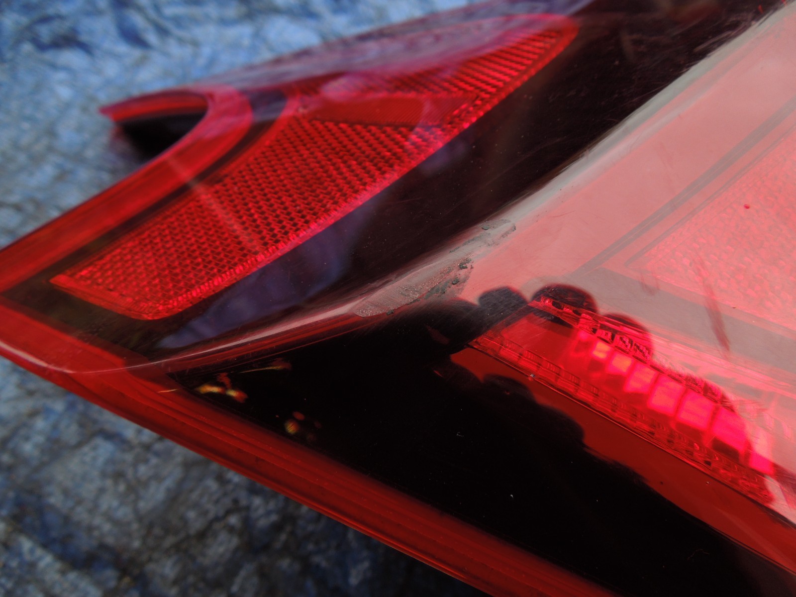 2019 Hyundai Santa Fe left driver side taillight assembly OEM rear light LH Item image 3
