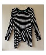 Dressbarn Sz S White Black Striped Stretch Pullover Blouse Asymmetrical Hem - $473.32 MXN