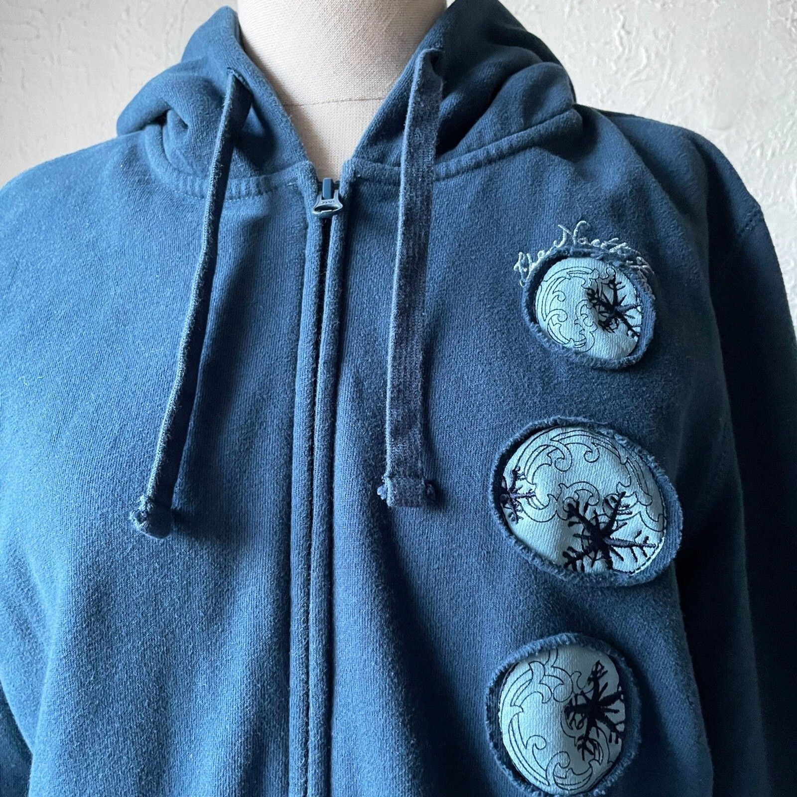 Full-size item image