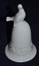 AVON Tapestry Collection Porcelain Bell 1981 - £15.01 GBP