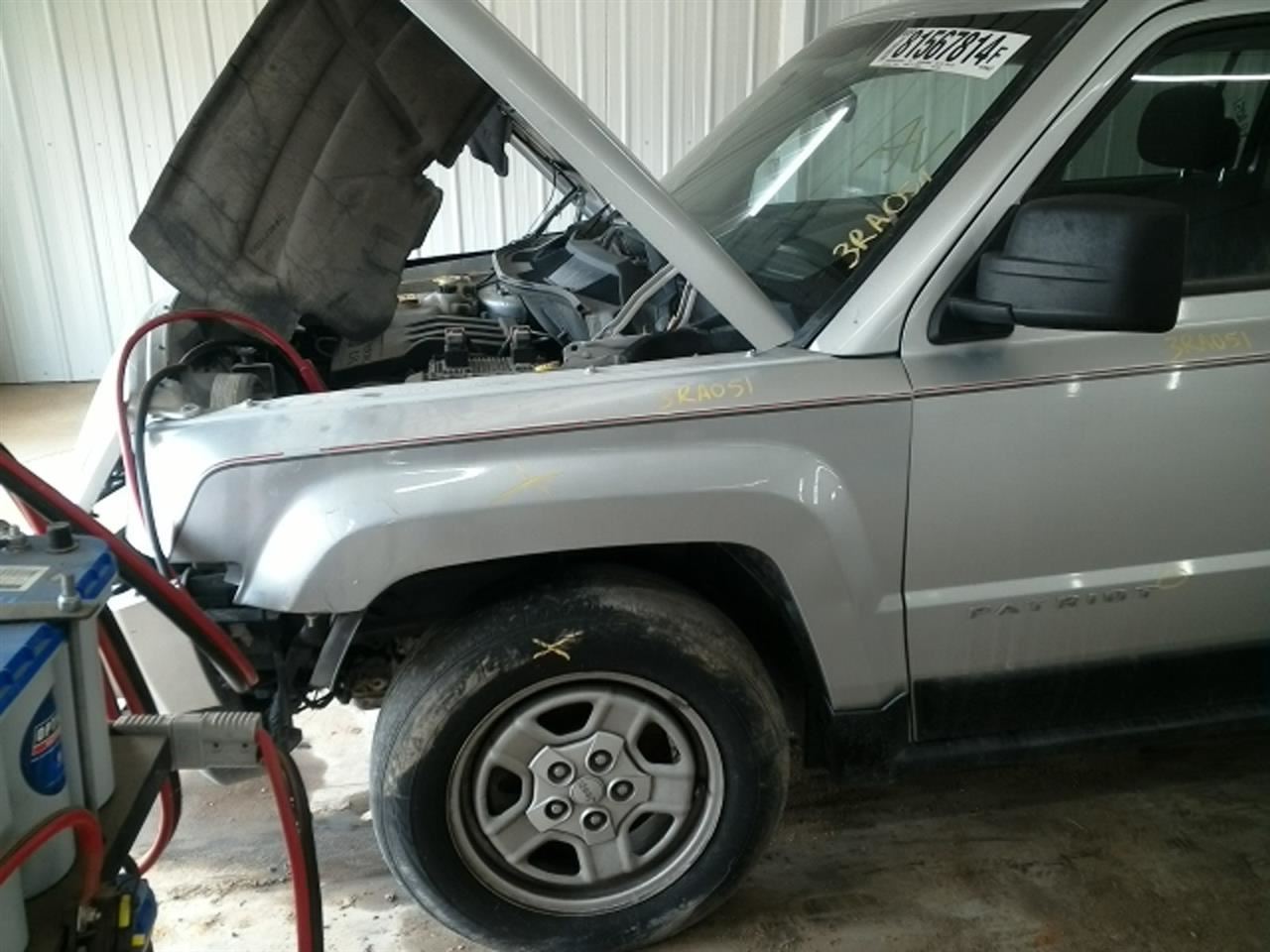 Driver Front Spindle/Knuckle Classic Style 4WD Fits 07-17 COMPASS 104789741 Item image 5
