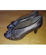 EASY STREET LADIES 3&quot; PUMPS W/OPEN TOE &amp; BOX ON TOP-9M-MANMADE-GENTLY WO... - £8.94 GBP