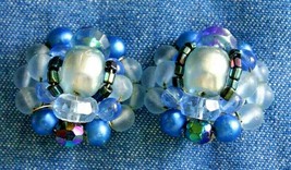 Elegant Shades of Blue Faux Pearl &amp; Glass Clip Earrings 1960s vintage 1 1/4&quot; - £9.81 GBP