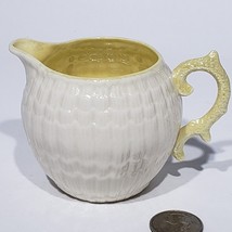 Vtg Belleek Ireland Limpet Yellow 3&quot; Creamer 8 oz Coral Handle Discontinued - £18.38 GBP