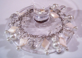 Bracelet Clear Faceted Crystals Sea Shell Pearls Mother Pear - £8.02 GBP