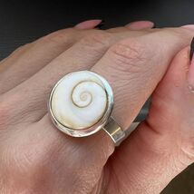 Shiva Eye Shell Vintage Sterling Silver 925 Ring Women's Jewelry Size 7 - $149.00