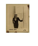 Yoko Ono Premere Kit E Foto Yes, I&#39;M A Strega - $500.97 MXN