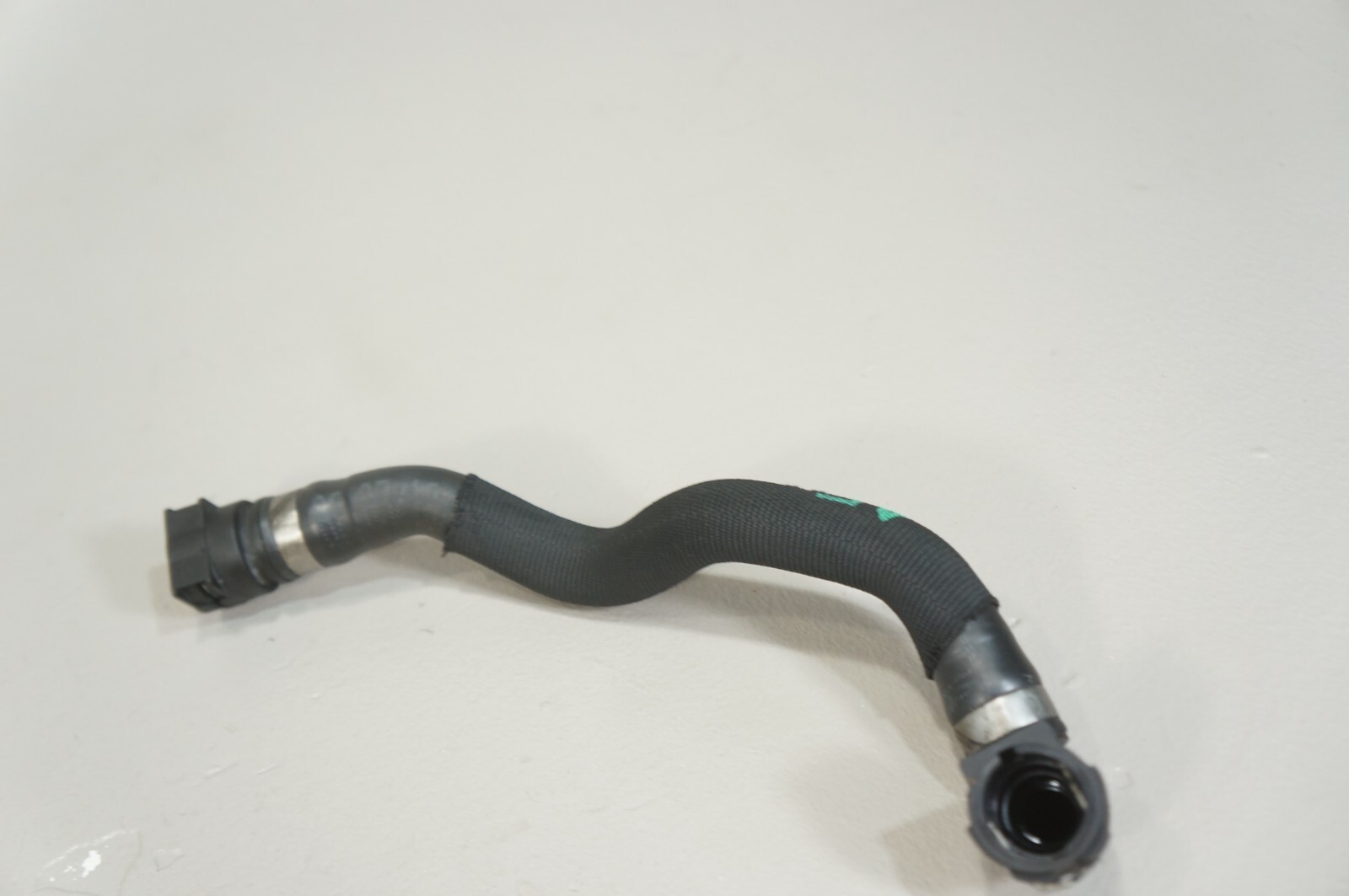 09-2013 bmw x5 e70 3.0l xDrive35d radiator water coolant hose line 7794157 Item image 7
