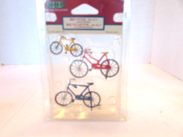 Lemax Village 34972 Set of 3 Bicycles Self Standing 2003 Retired L135 - $12.30