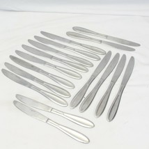 Farberware FRW57 Dinner Knives 8 1/2&quot; Lot of 16 - £16.83 GBP