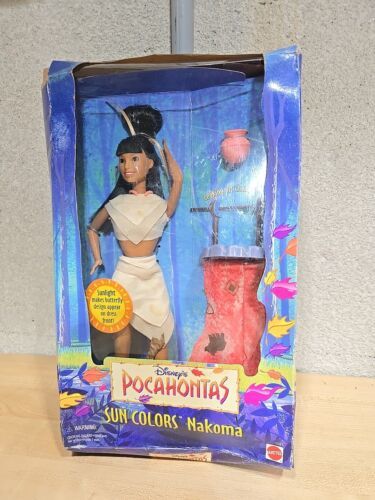 Disney's Pocahontas Sun Colors Nakoma No 13331 Mattel 1995 New Damaged Box/Dress - $21.25