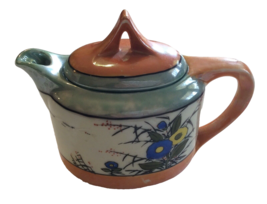 Goldcastle Chikusa Japan pitcher or creamer with lid hand painted  4” tall Vtg - £7.17 GBP