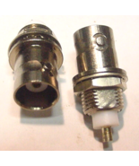 2 NOS UG-625B/U 50 Ohm BNC Radio Freq. Panel Mount  Connectors - $110.41 MXN
