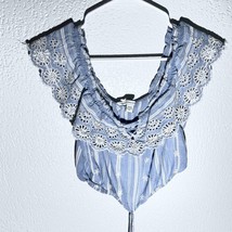 American Eagle Outfitters off-the-shoulder blouse in size Medium. - $364.88 MXN