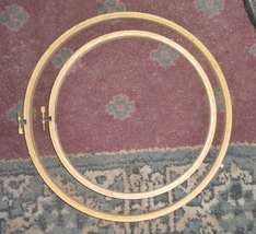 Two Large Wood Embroidery Hoops 8&quot; &amp; 10&quot; Westex Ind, Taiwan - £2.40 GBP