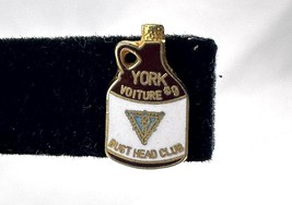 Vintage 5/8&quot; York Voiture #9 - Bust Head Club Lapel Pin VGC - £10.25 GBP