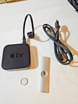 Apple TV 3rd Generation with Remote , hdmi, and Power - A1469, A1427 - £18.30 GBP